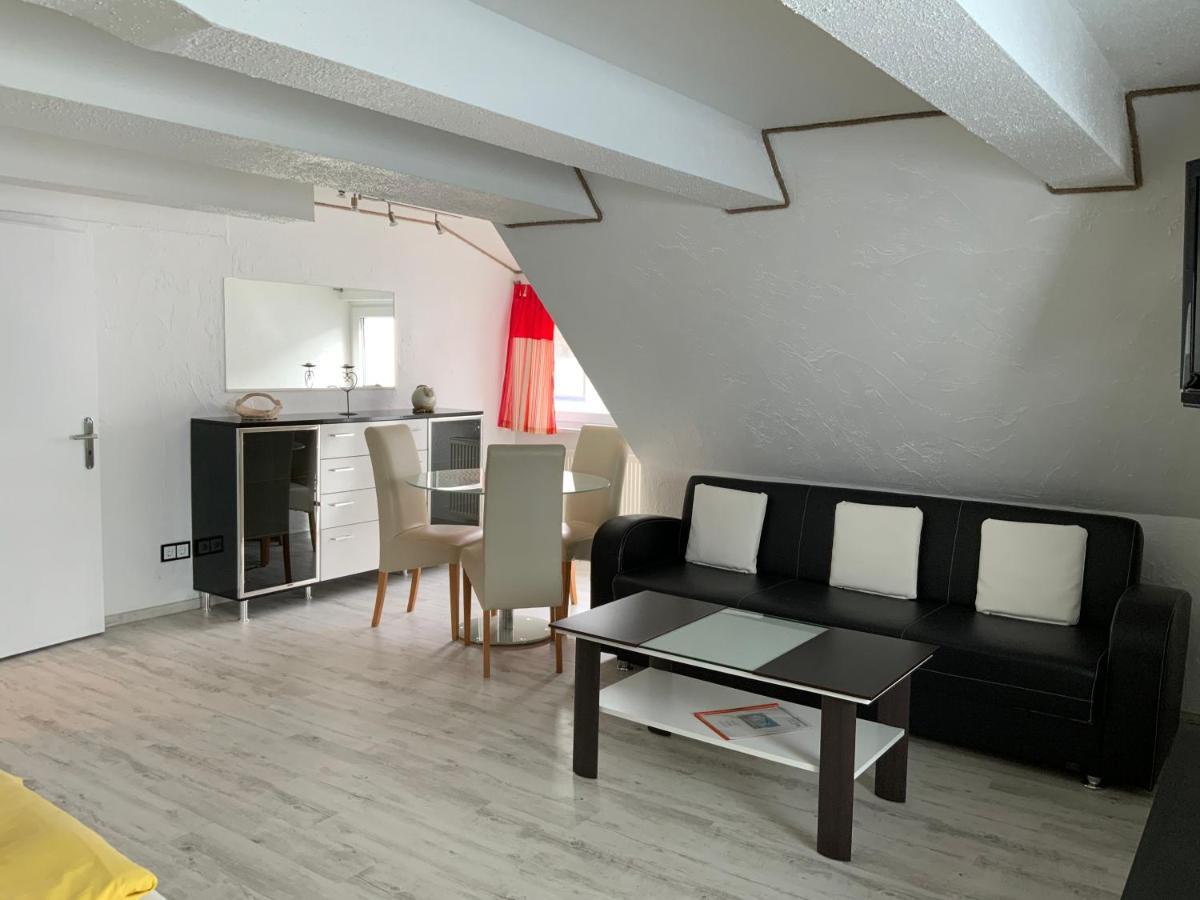 Hotel Am Mueritzhafen Garni Варен Екстериор снимка