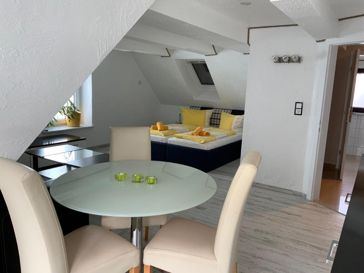 Hotel Am Mueritzhafen Garni Варен Екстериор снимка