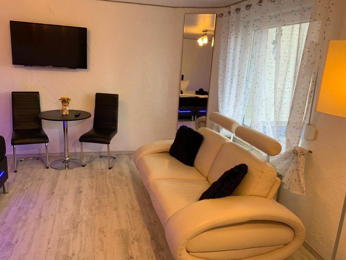 Hotel Am Mueritzhafen Garni Варен Екстериор снимка