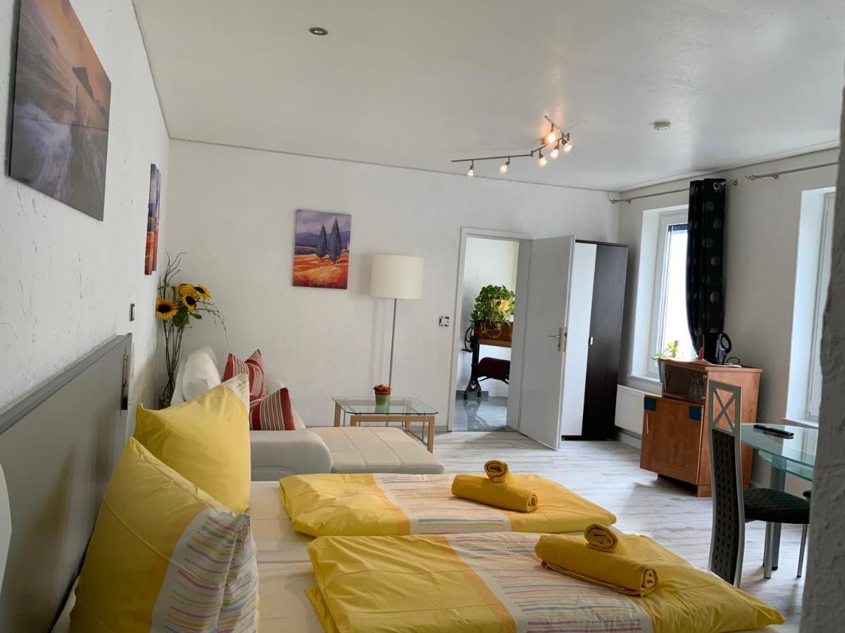 Hotel Am Mueritzhafen Garni Варен Екстериор снимка